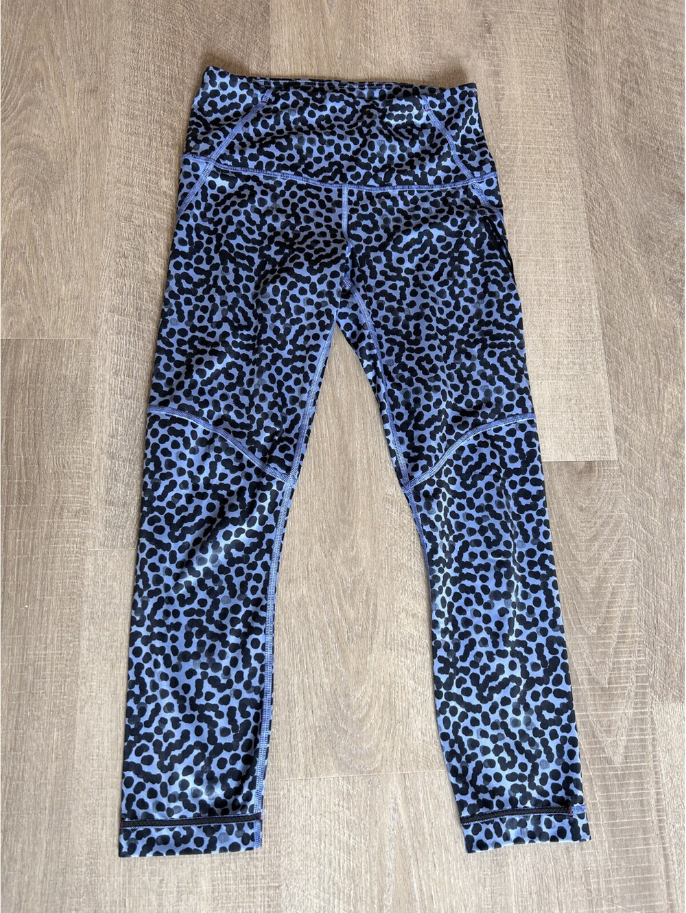 Lululemon Tights Adult CAN 6 Blue Black panther Pockets Crop Activewear Womens